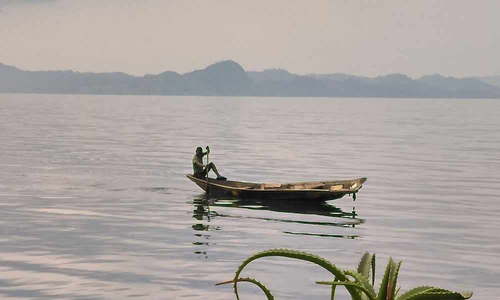 kivu fisherman