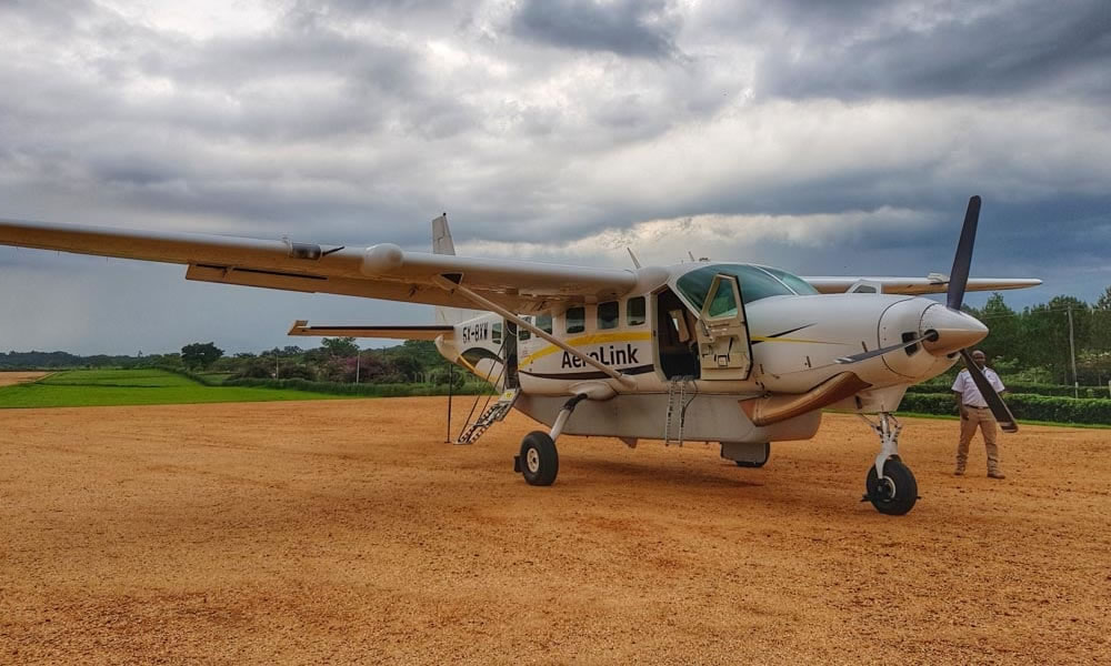 6 Days Uganda Flying Safari Tour